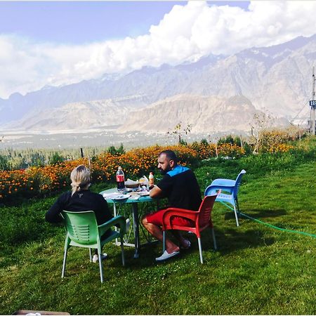 Hotel Mountain Lodge Skardu Esterno foto