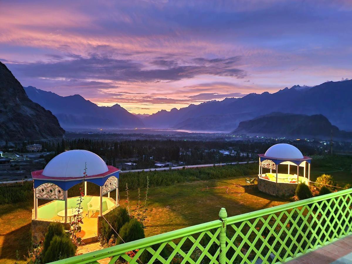 Hotel Mountain Lodge Skardu Esterno foto