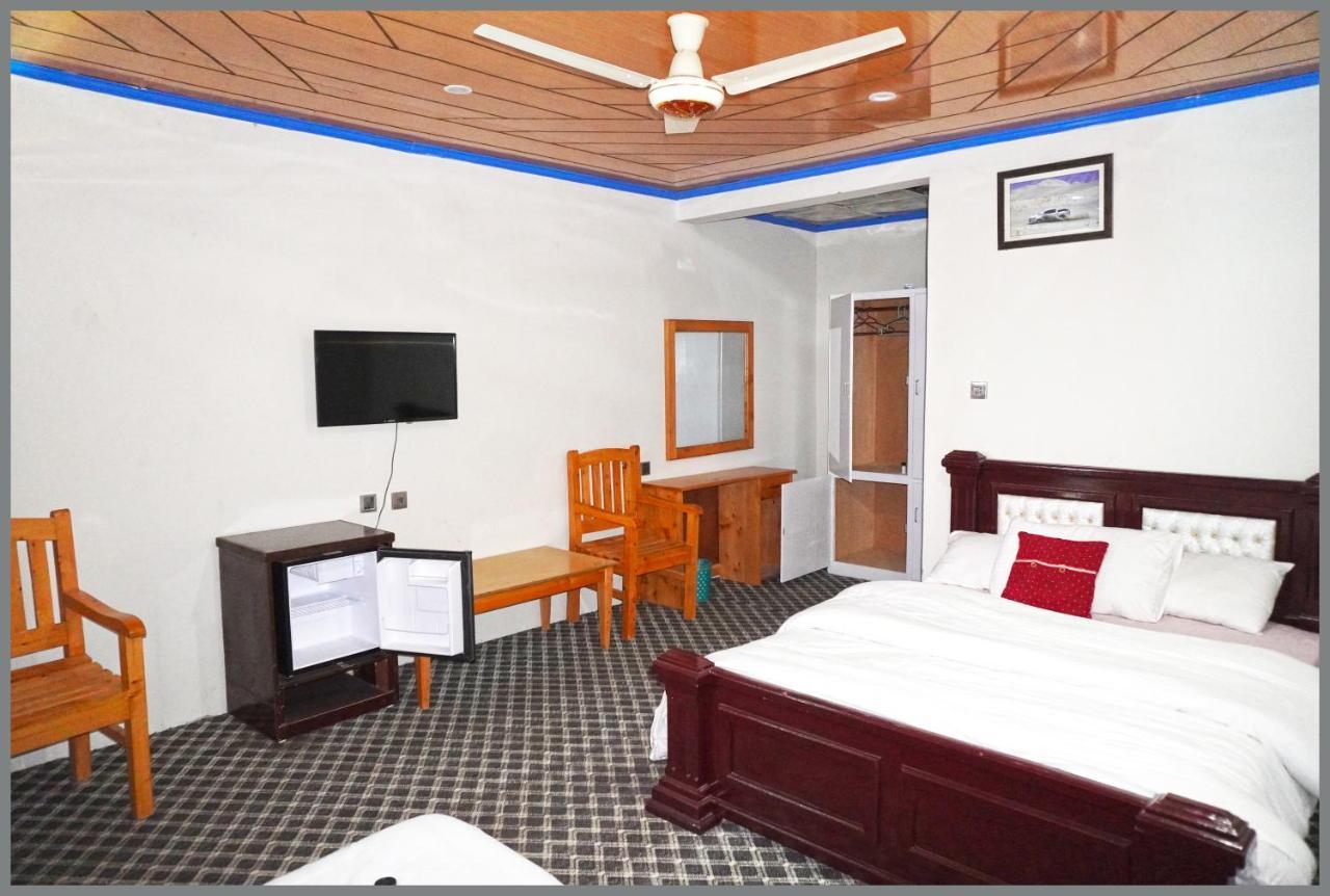 Hotel Mountain Lodge Skardu Esterno foto