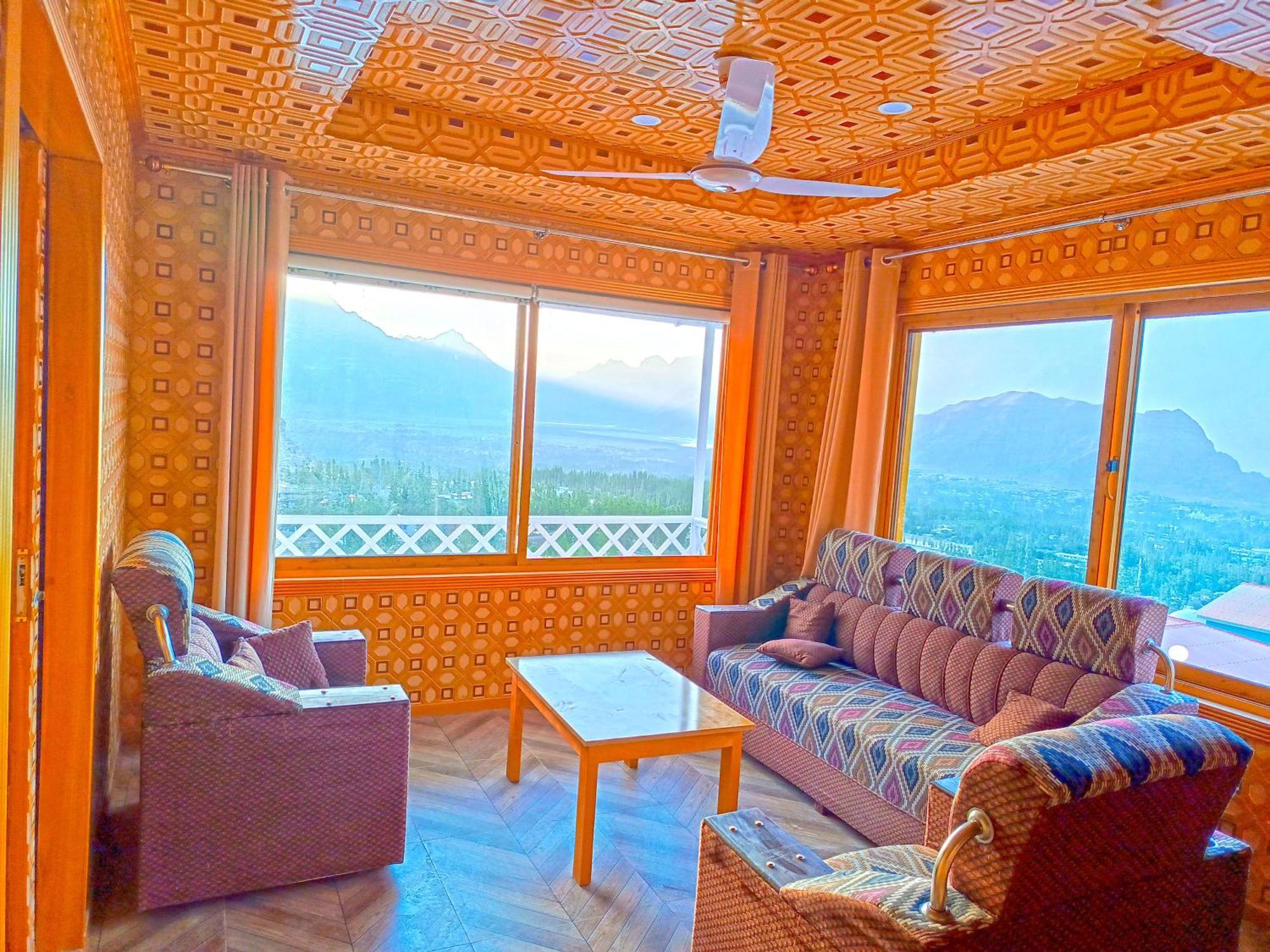 Hotel Mountain Lodge Skardu Esterno foto