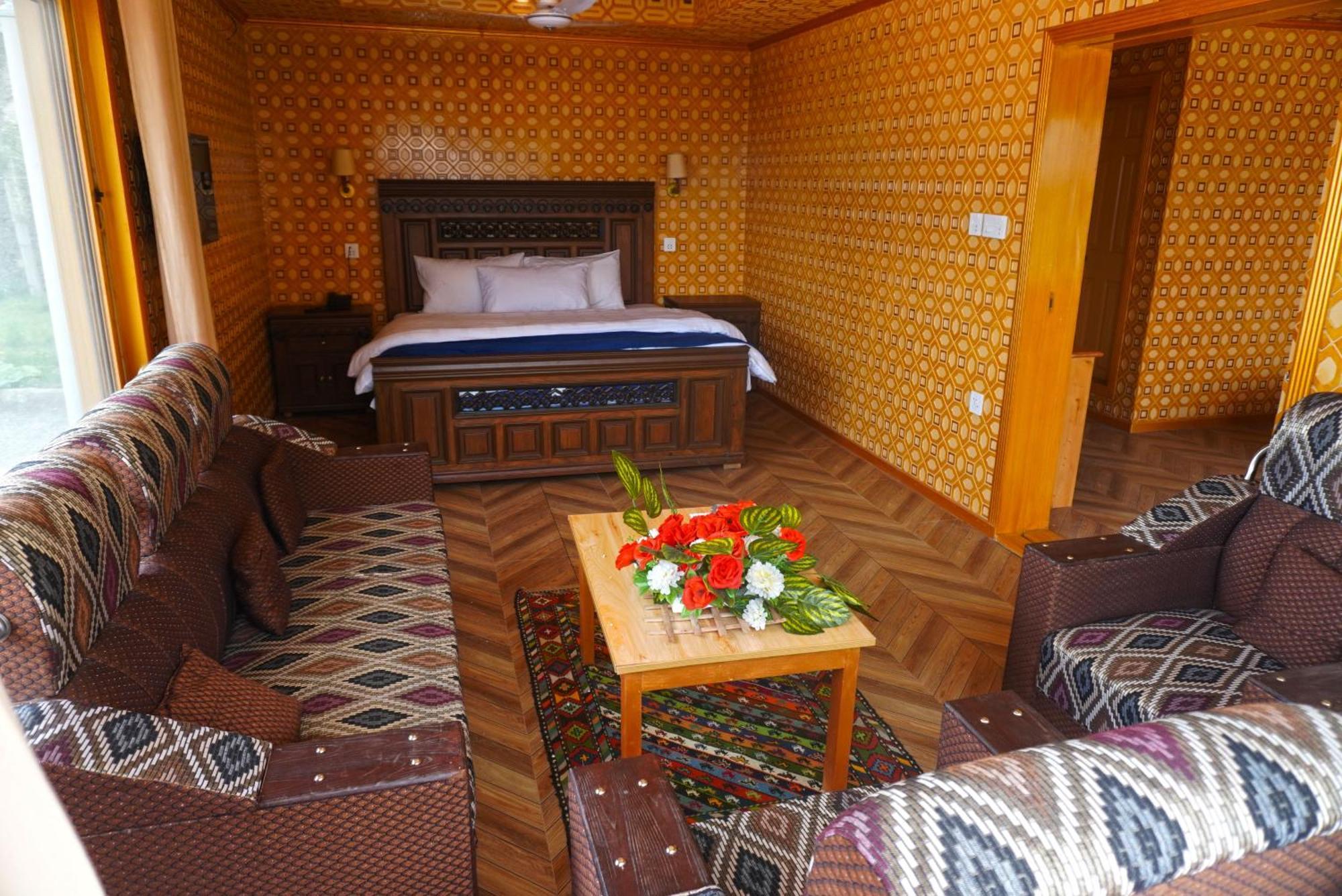 Hotel Mountain Lodge Skardu Esterno foto